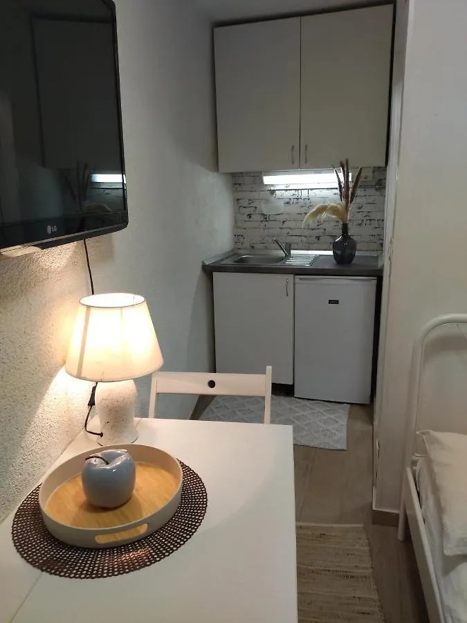 Tiny Studio In City Center Stone House Split Croatia