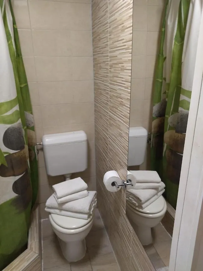 Apartment Tiny Studio In City Center Stone House Split